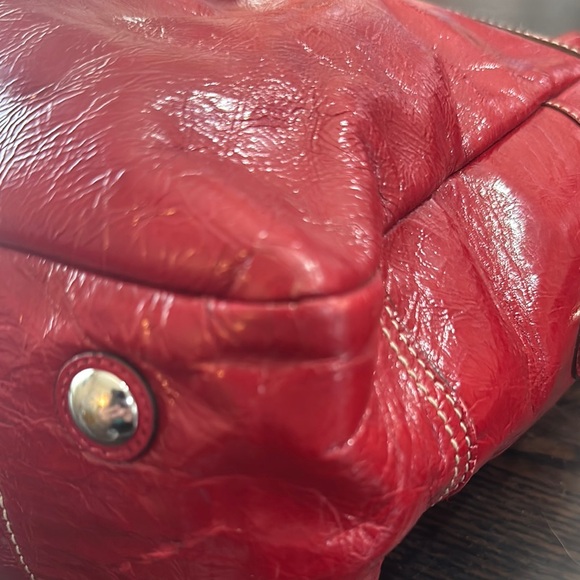 Coach gallery patent leather shoulder bag
